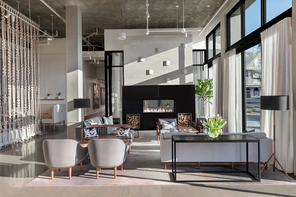 The Fort Sutter Hotel Sacramento Tapestry Collection by Hilton