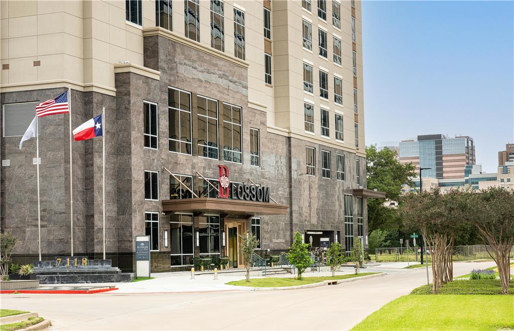 Blossom Hotel Houston, Curio Collection by Hilton