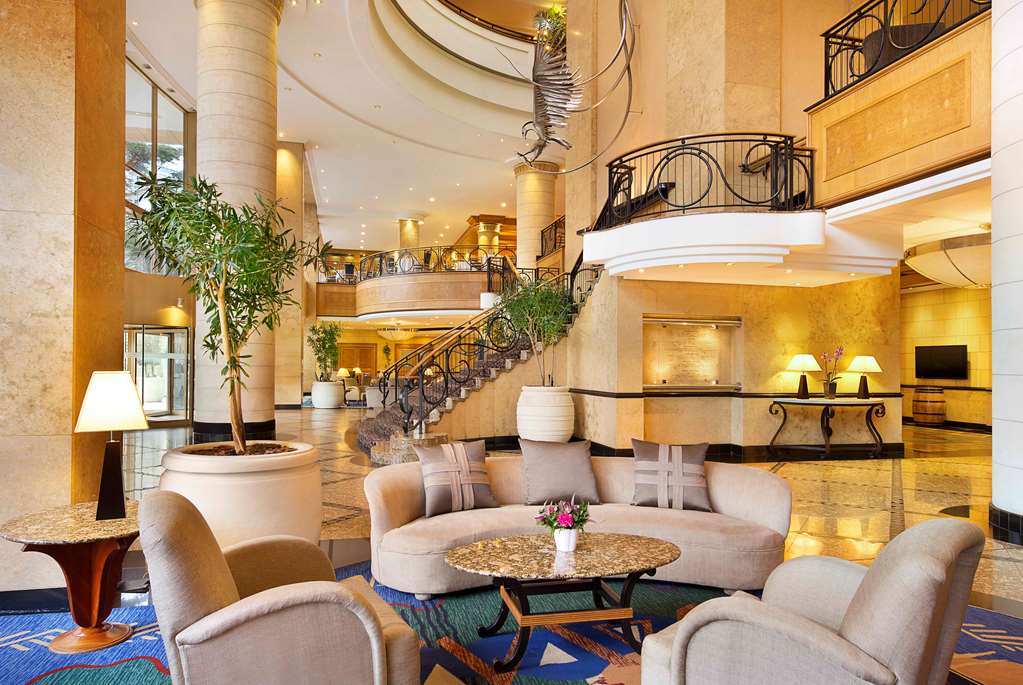 Hilton Sandton