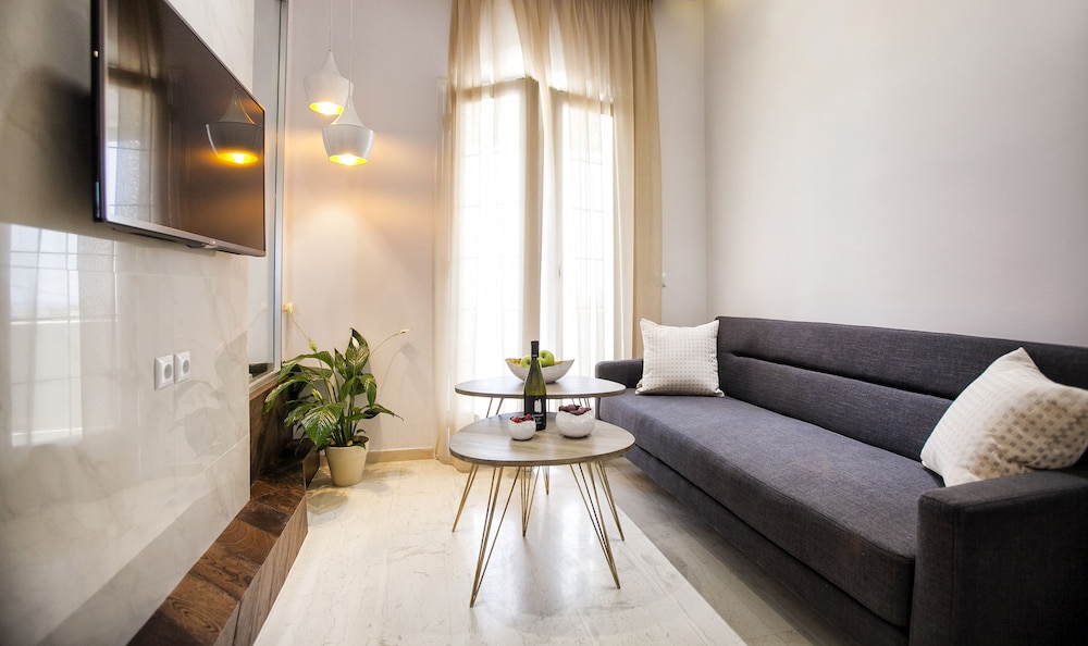 Lonja Hotel