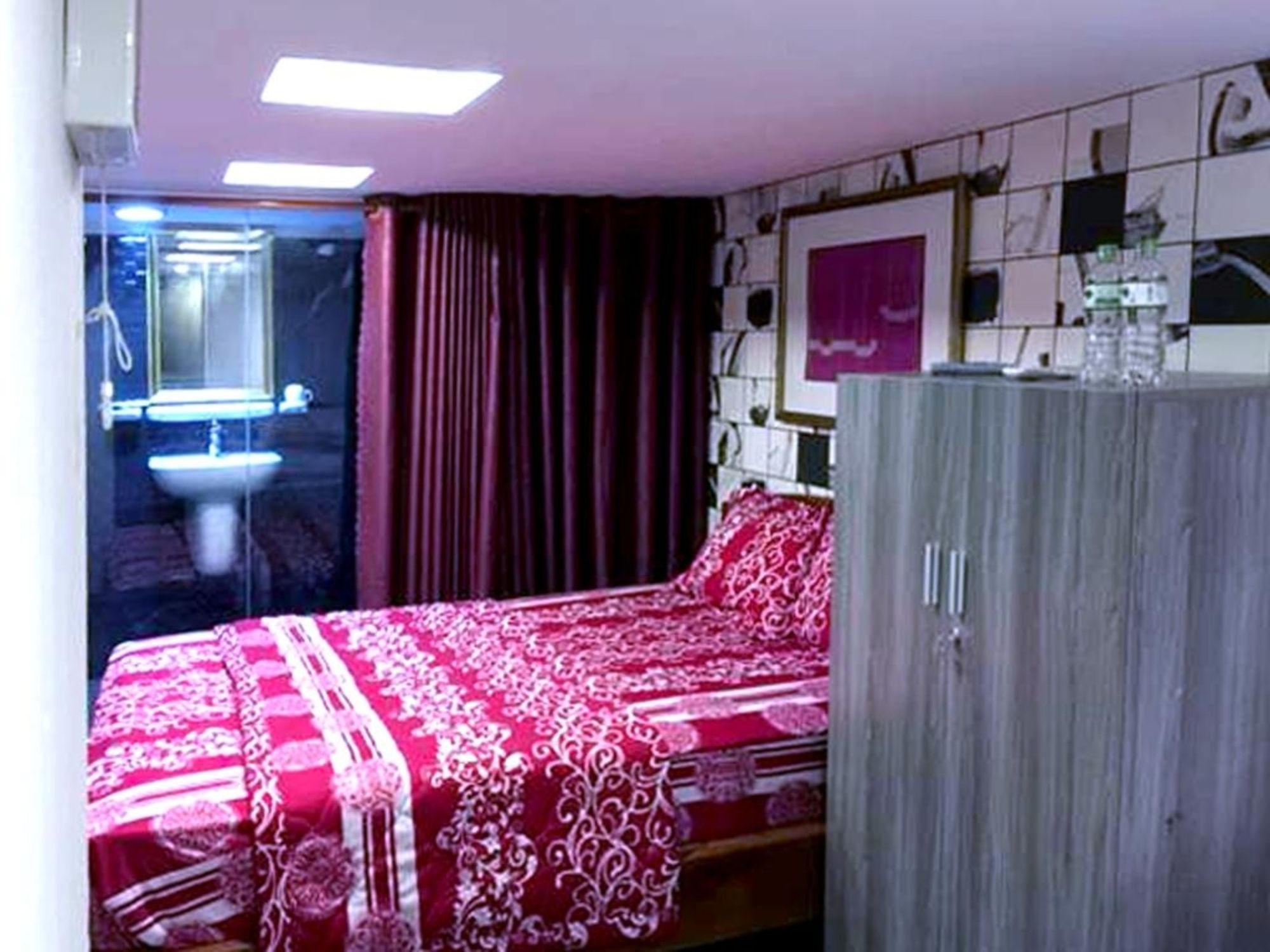 Venus Hotel