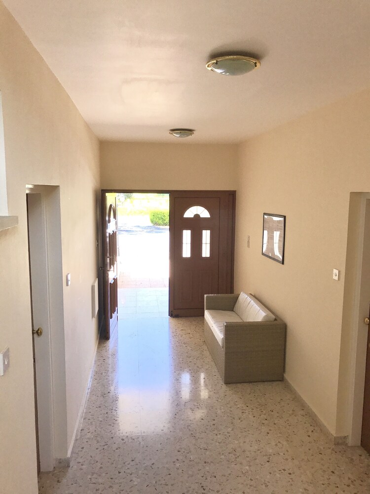 Himonas Apartments