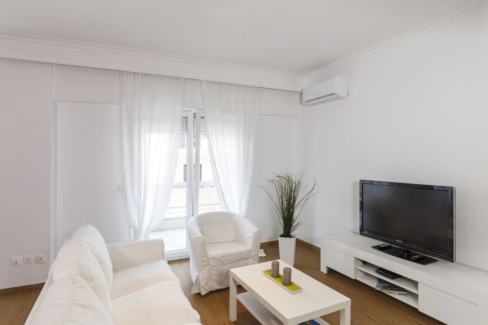 Chris Luxury Apartments