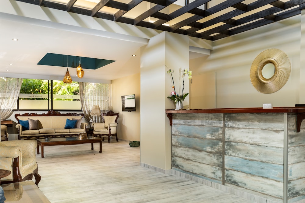 Lefka Hotel Apartments & Studios