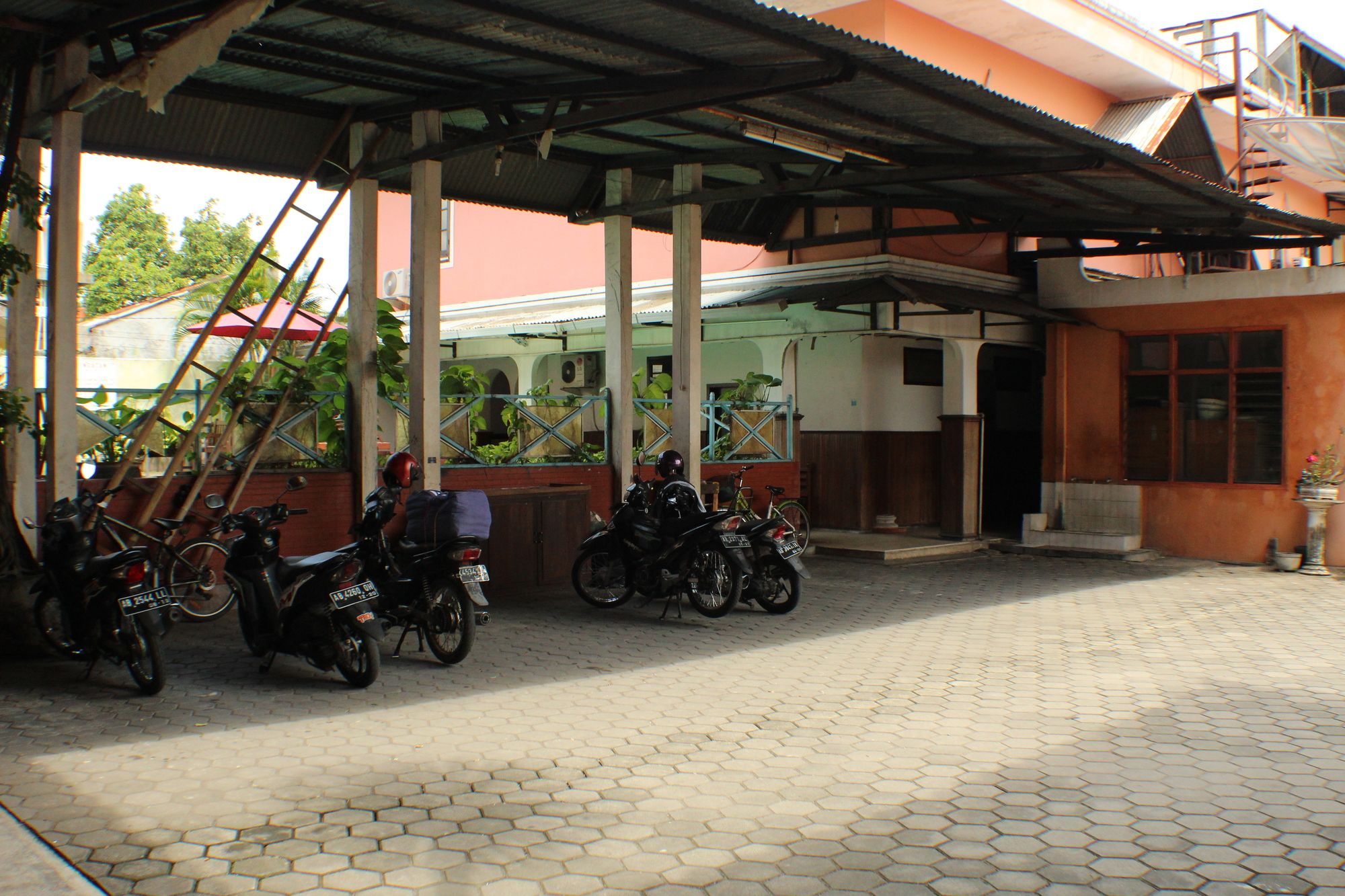 Ananda Hotel