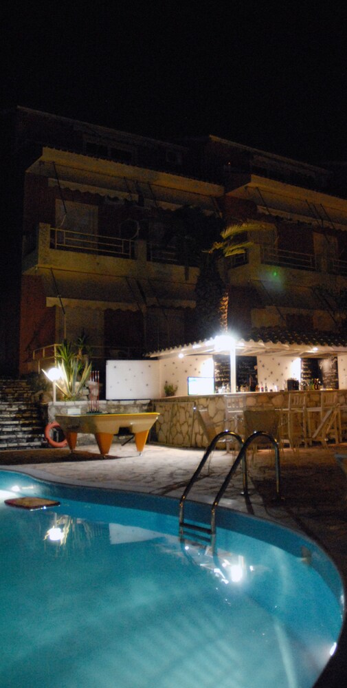 Stefanos Place