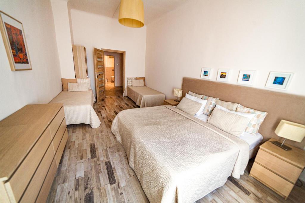 Lounge Apartments