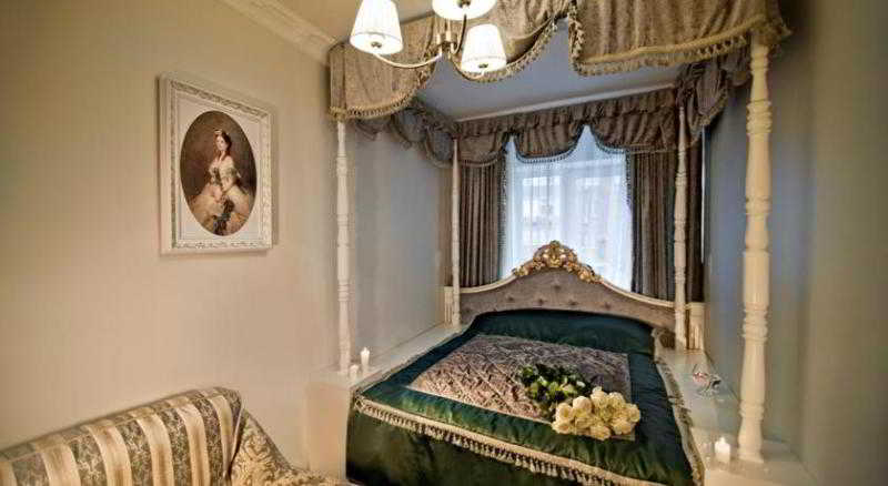 Royal City Hotel