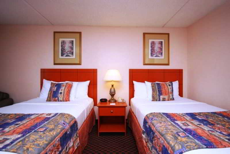 Quality Inn & Suites Downtown North