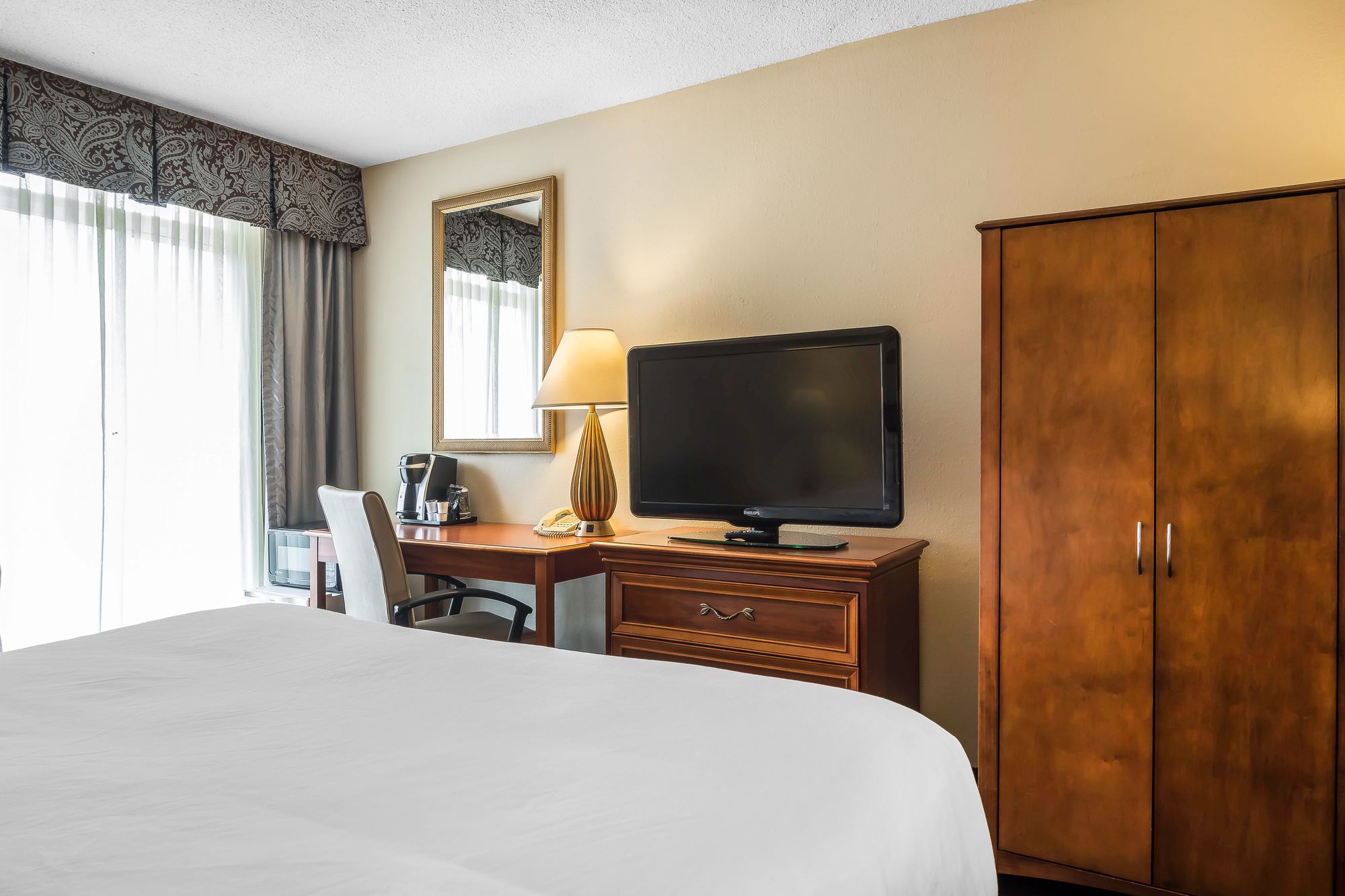 Clarion Inn