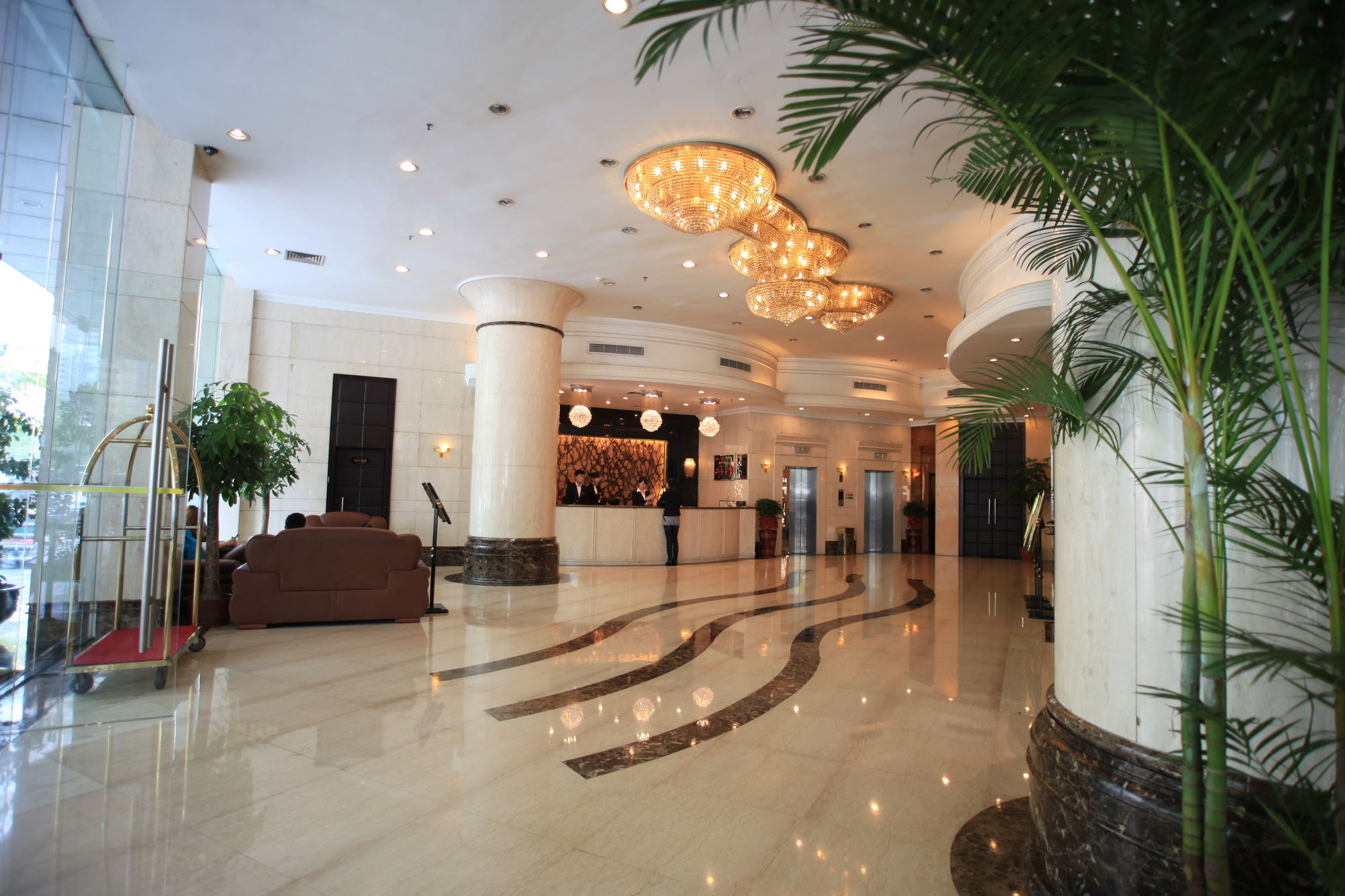 Yijia International Hotel