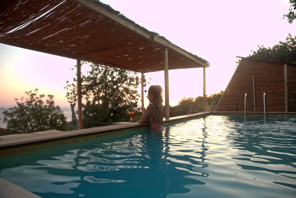 Caliente Bungalows