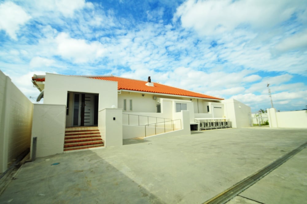 Kaiho Fusaki Main Building