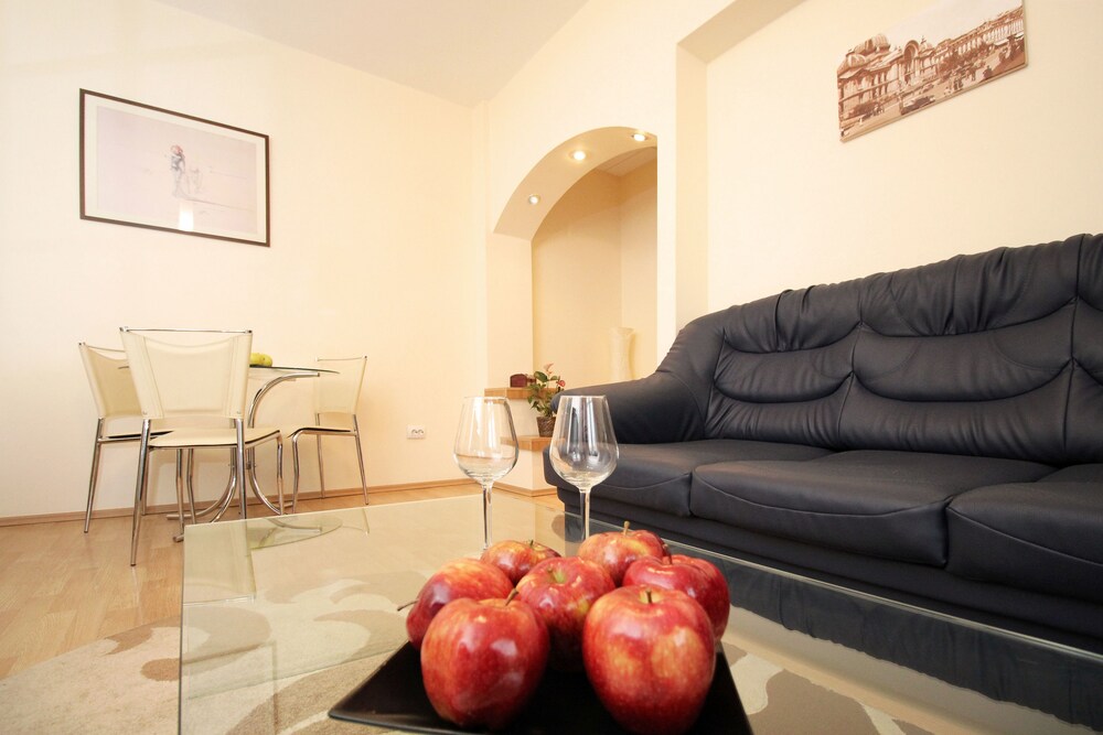 Alia Accommodation - Bucharest Serviced Apartments