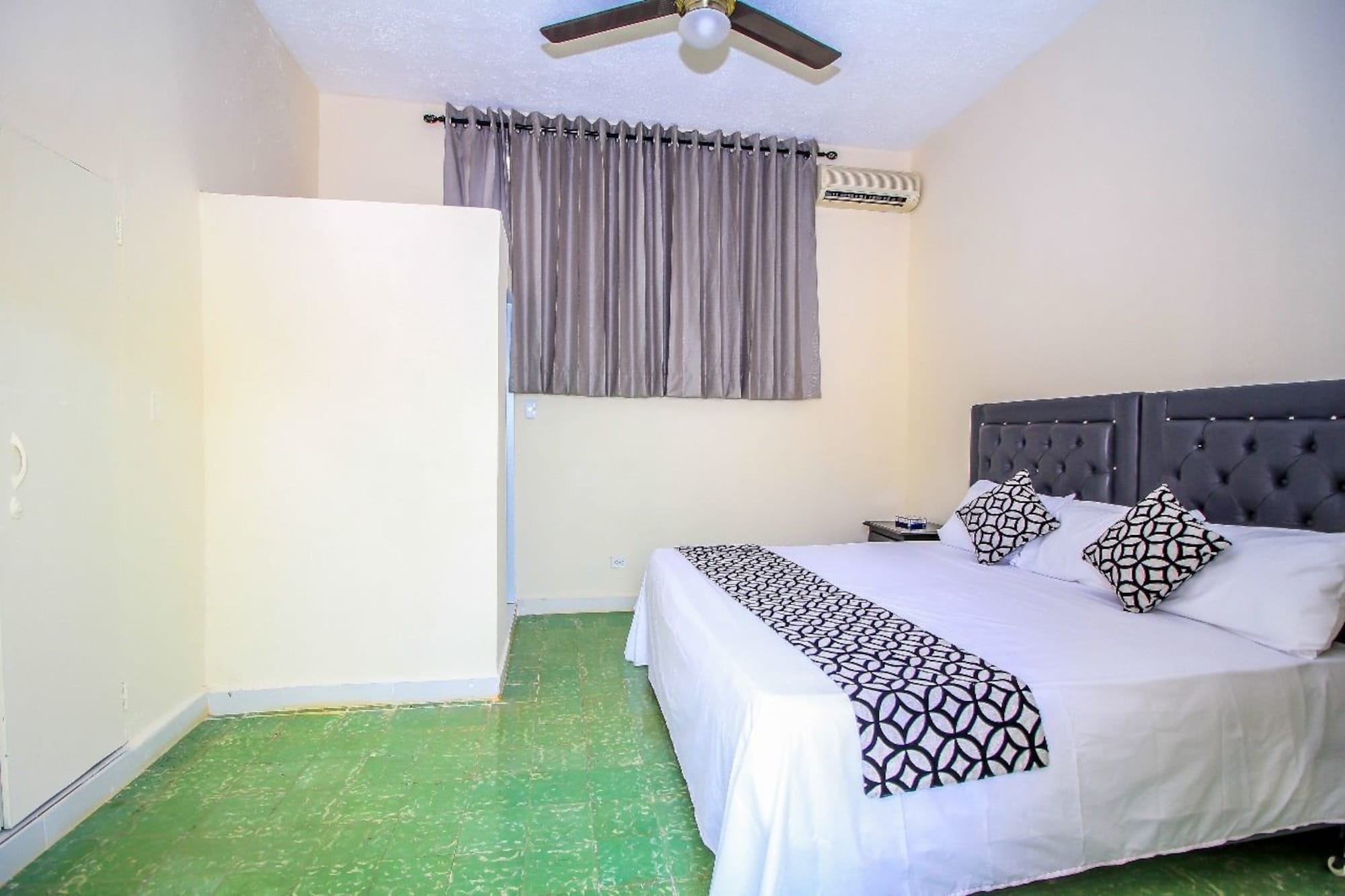 Arboleda Hostal