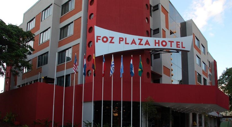 Foz Plaza