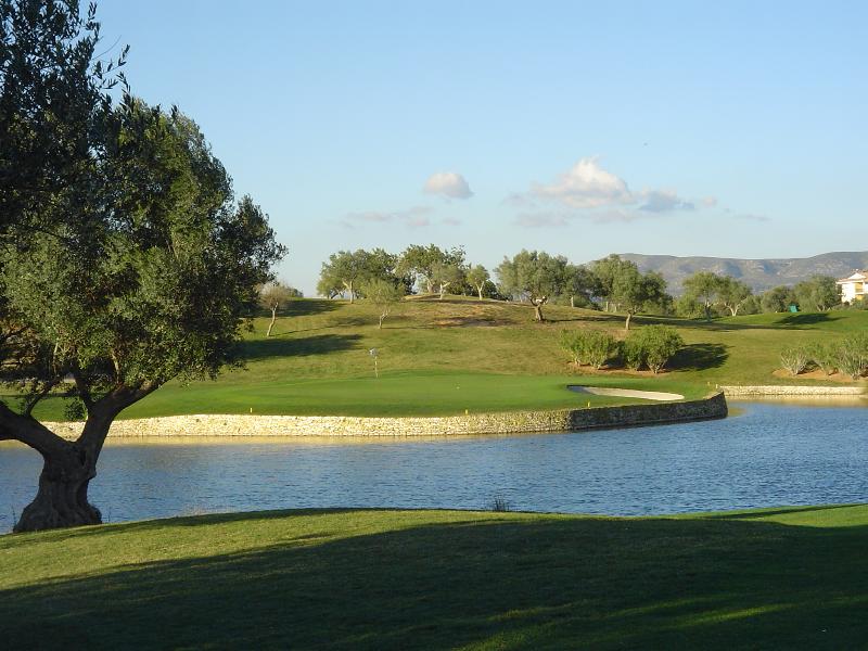 Panorámica Montero Golf 3000