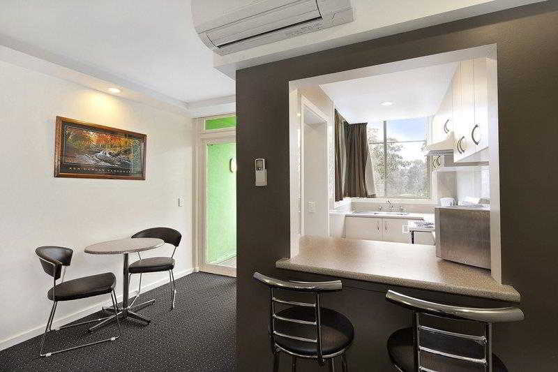 Melbourne's Princes Park Motor Inn