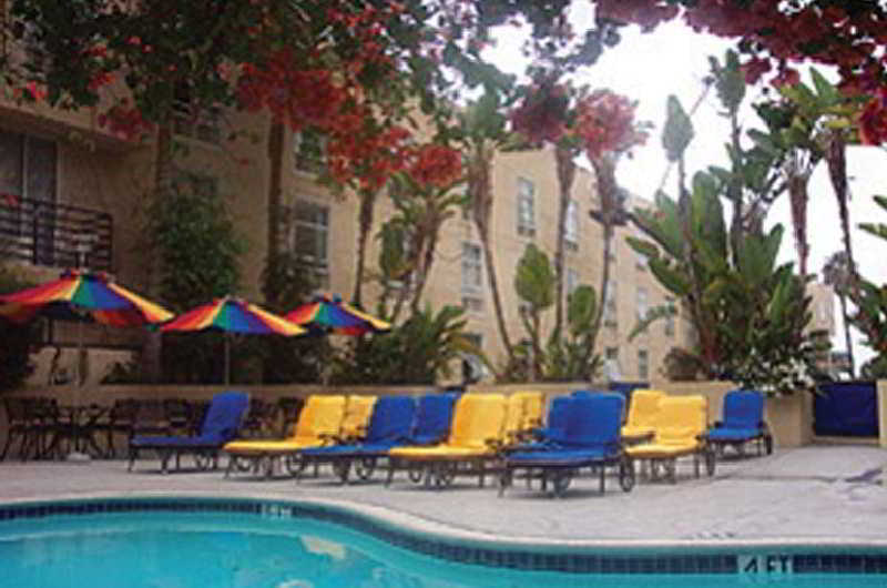 Ramada Plaza by Wyndham West Hollywood Hotel & Suites