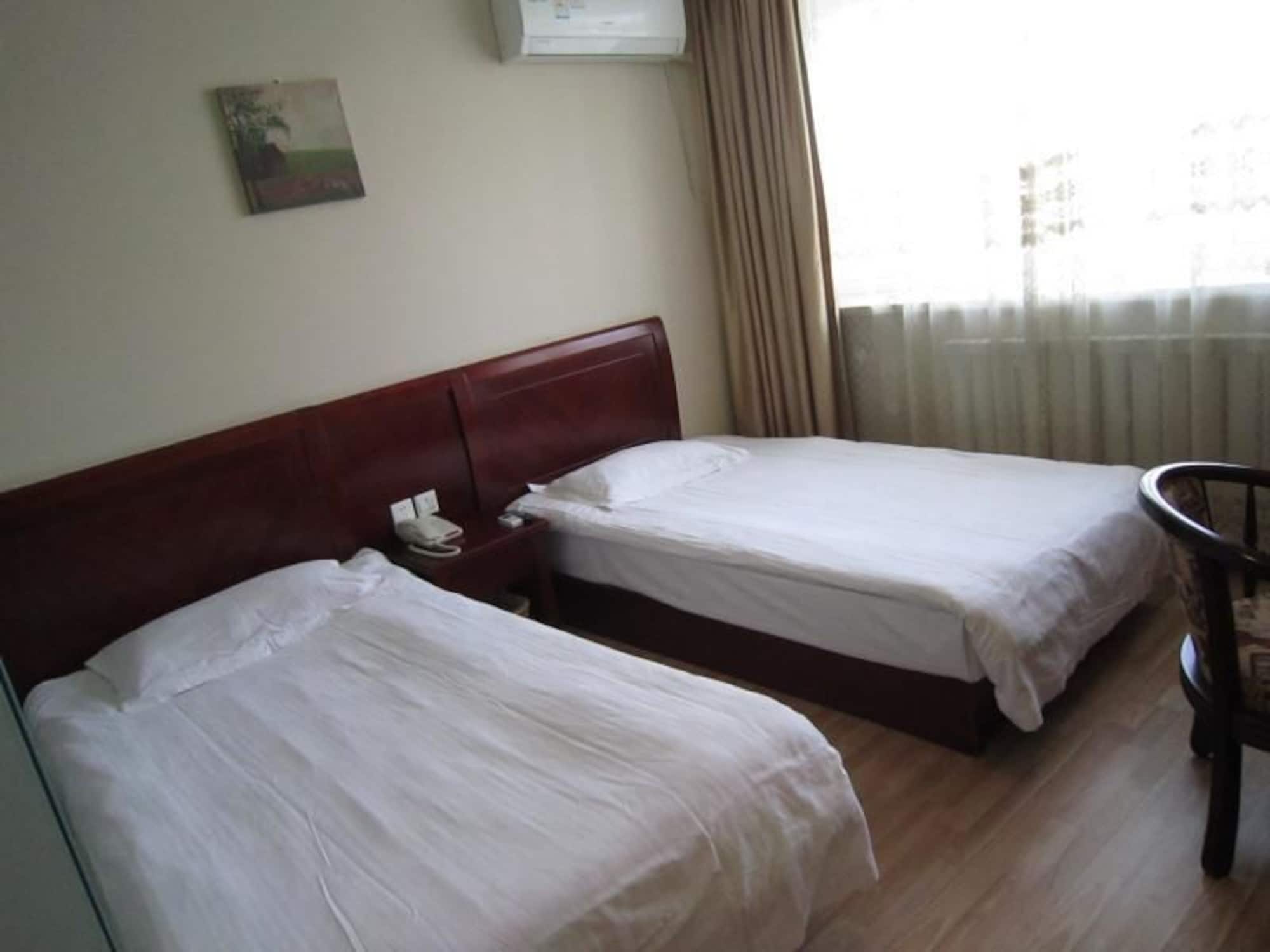 Greentree Inn Dalian Kaifa District West Huanghai Road Express Hotel
