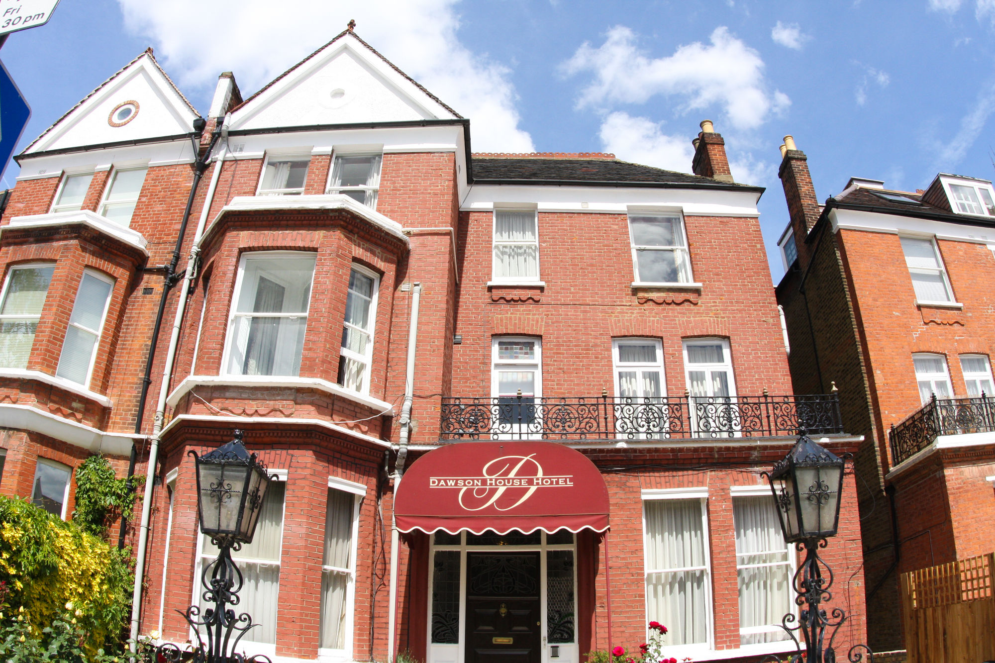 Dawson House Hotel
