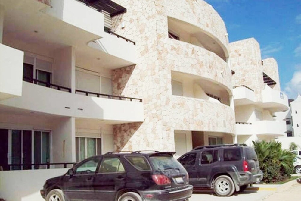 Meridian Condominium