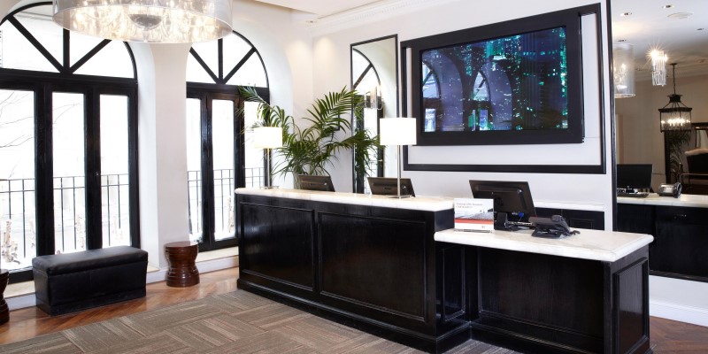 Hotel Cass - A Holiday Inn Express at Magnificent Mile