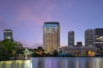 Hualuxe Changfeng Park