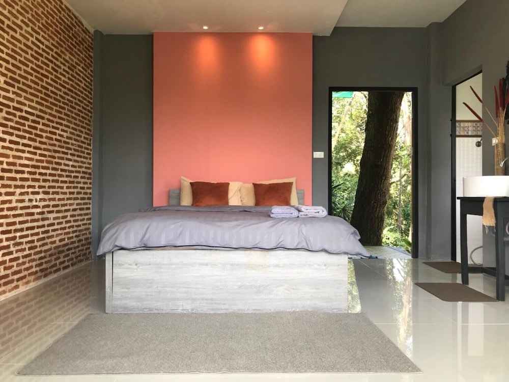 Mok Far Mont Ngo Resort