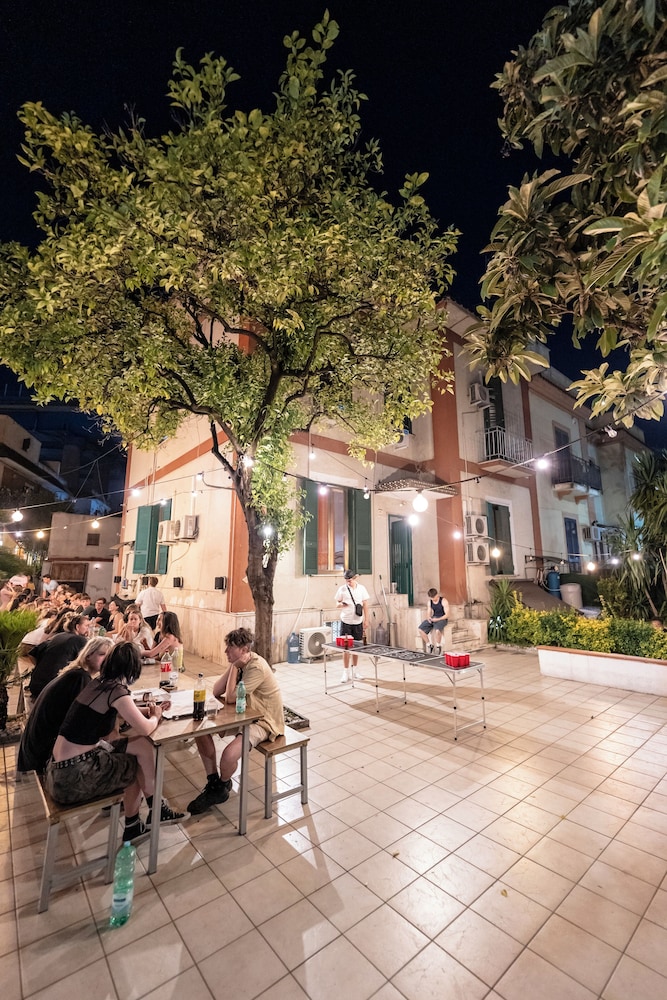Naples Experience - Hostel