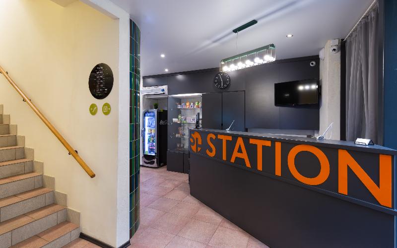 Station Hotel A1