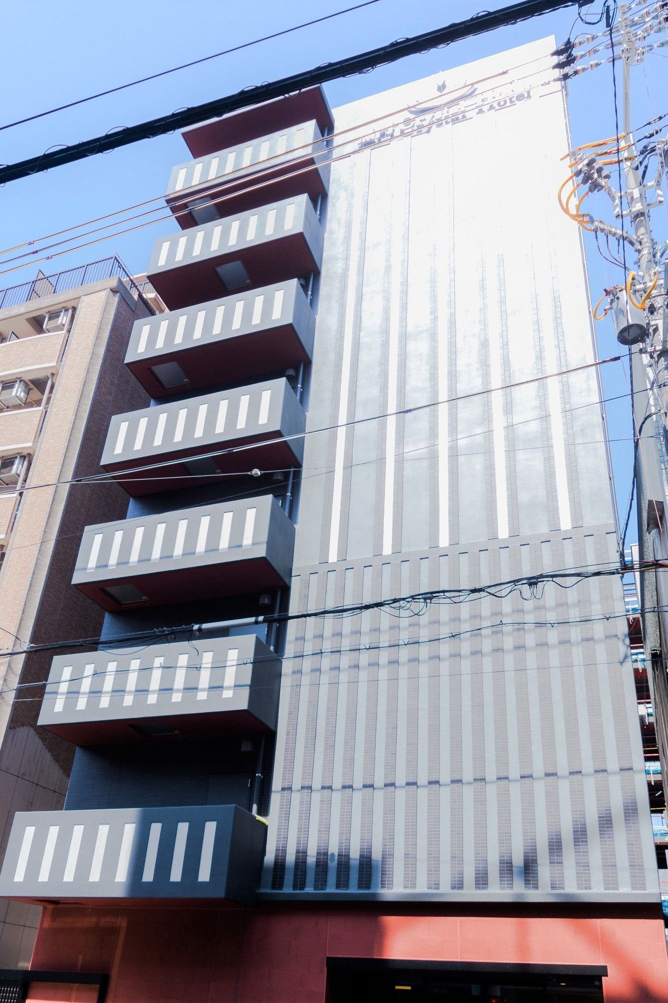 Kuromon Crystal Hotel