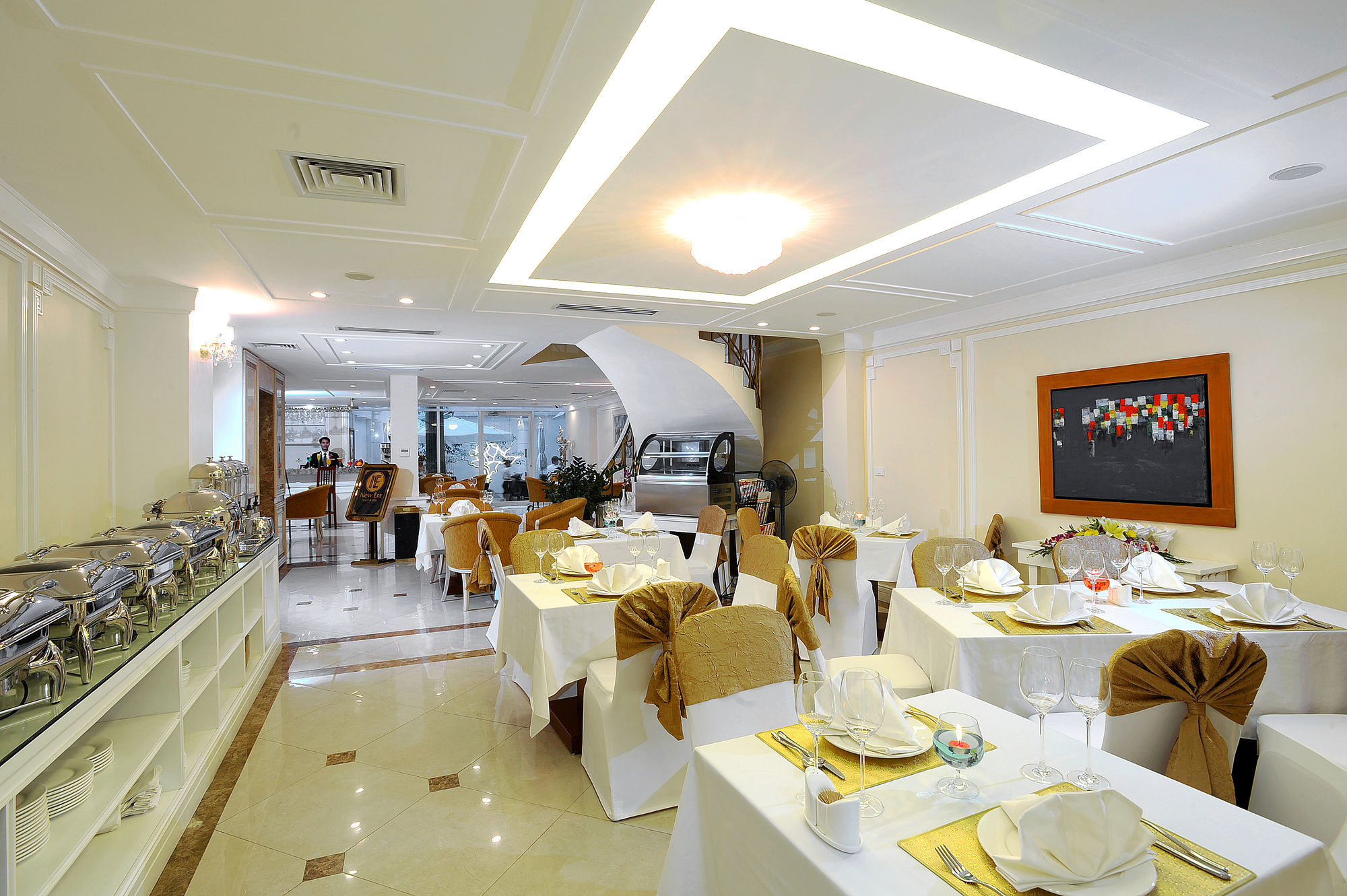 New Era Hotel & Villa