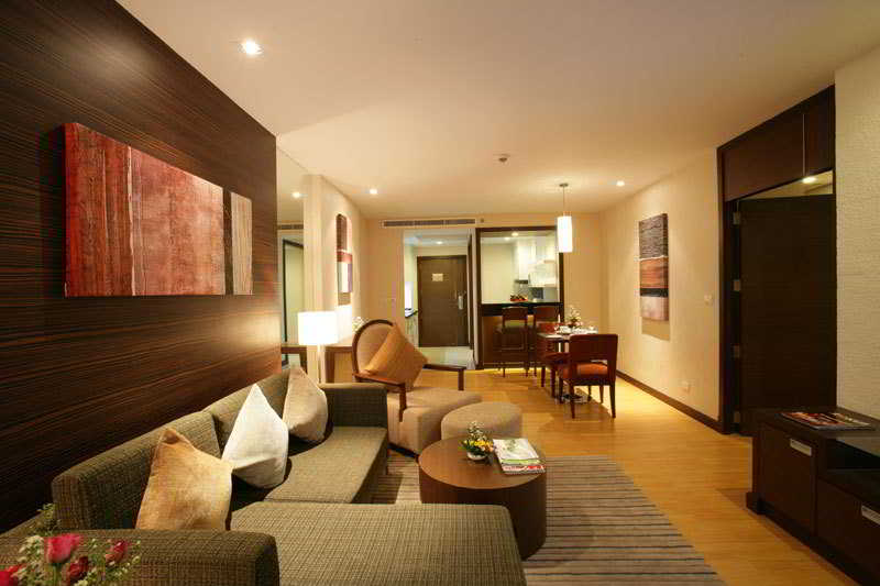 Legacy Suites Hotel