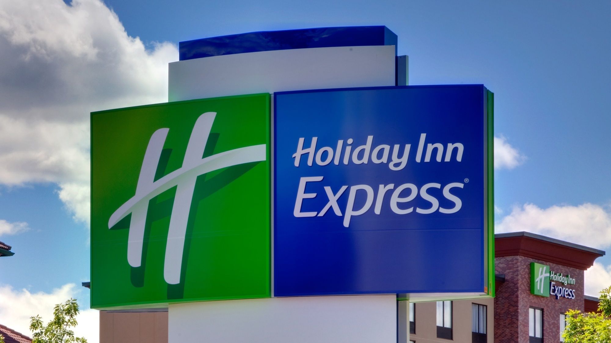 Holiday Inn Express & Suites Houston East - Beltway 8, an IHG Hotel