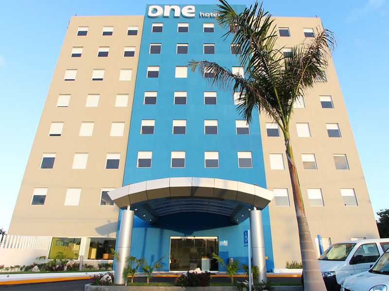 One Cancun Centro