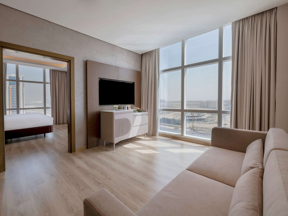 Movenpick Hotel Jumeirah Village Triangle
