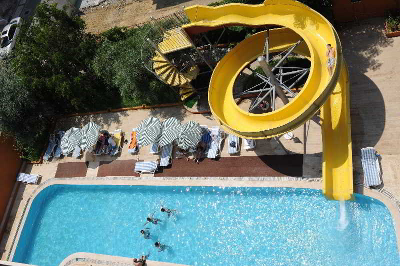 VERDA HOTEL HOLIDAY WORLD