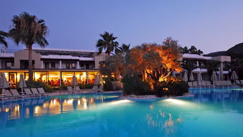 Izer Hotel & Beach Club