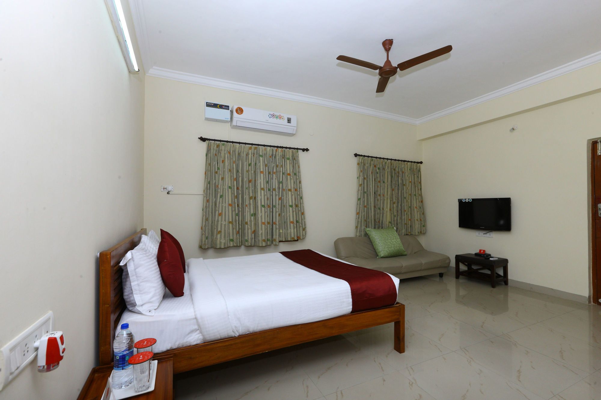 Egmore By OYO Rooms