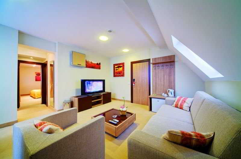 Deluxe Double Room 1 King Bed