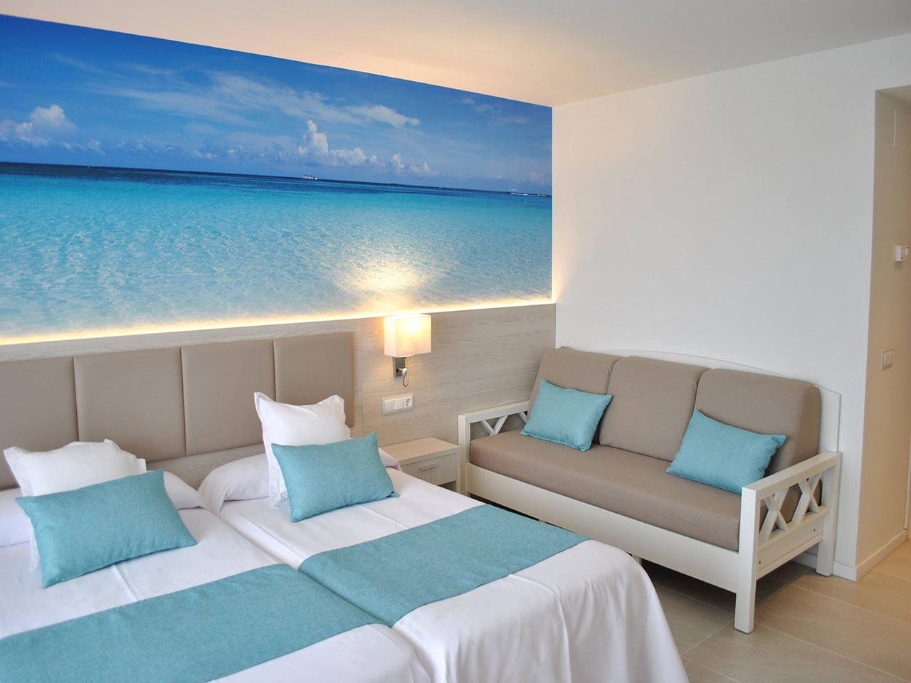 Paguera Beach Aparthotel