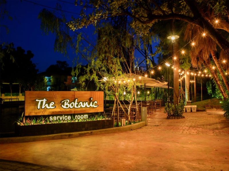 The Botanic Service Room
