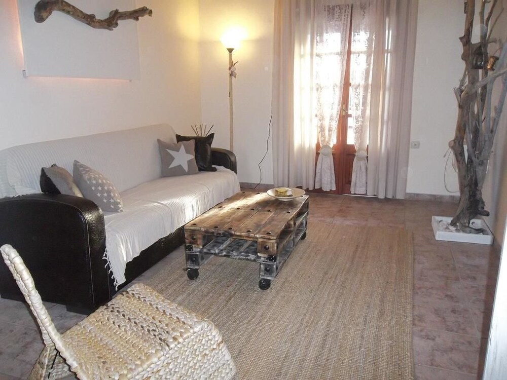 Villa Del Sol Apartments