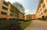 The One Residence Hotel