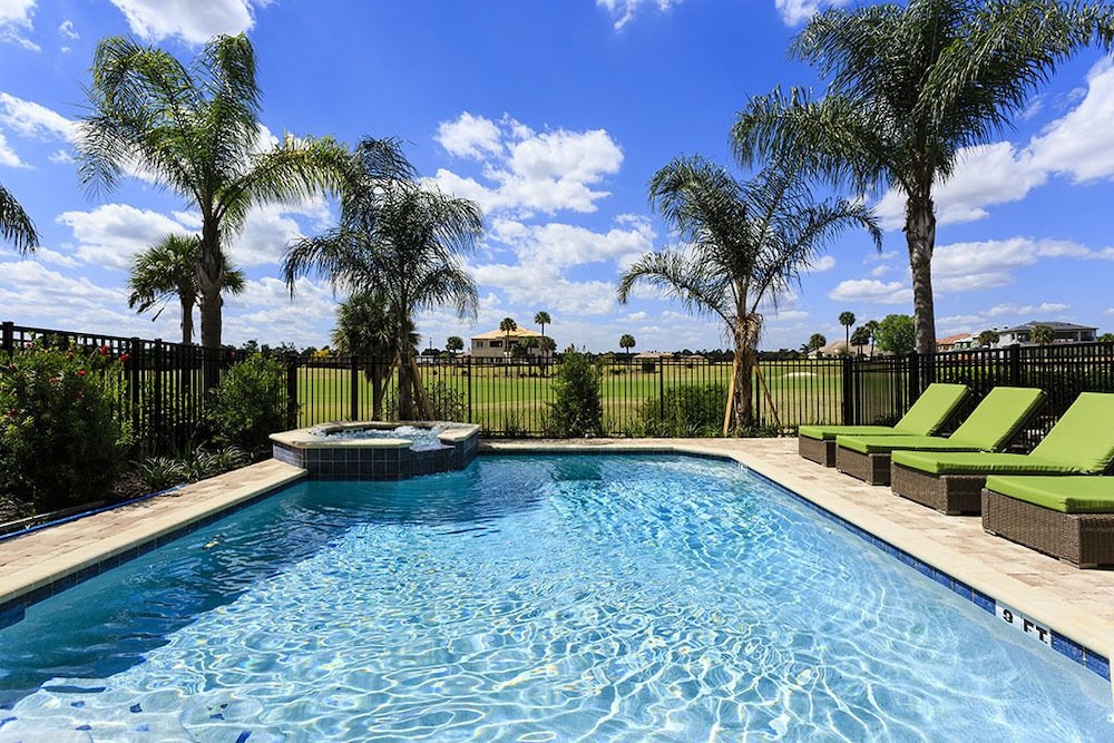 6 Bedroom Reunion Resort Home With Pool