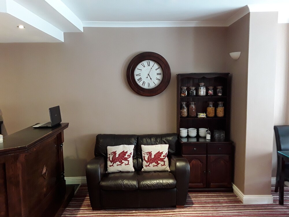 Manchester House Hotel