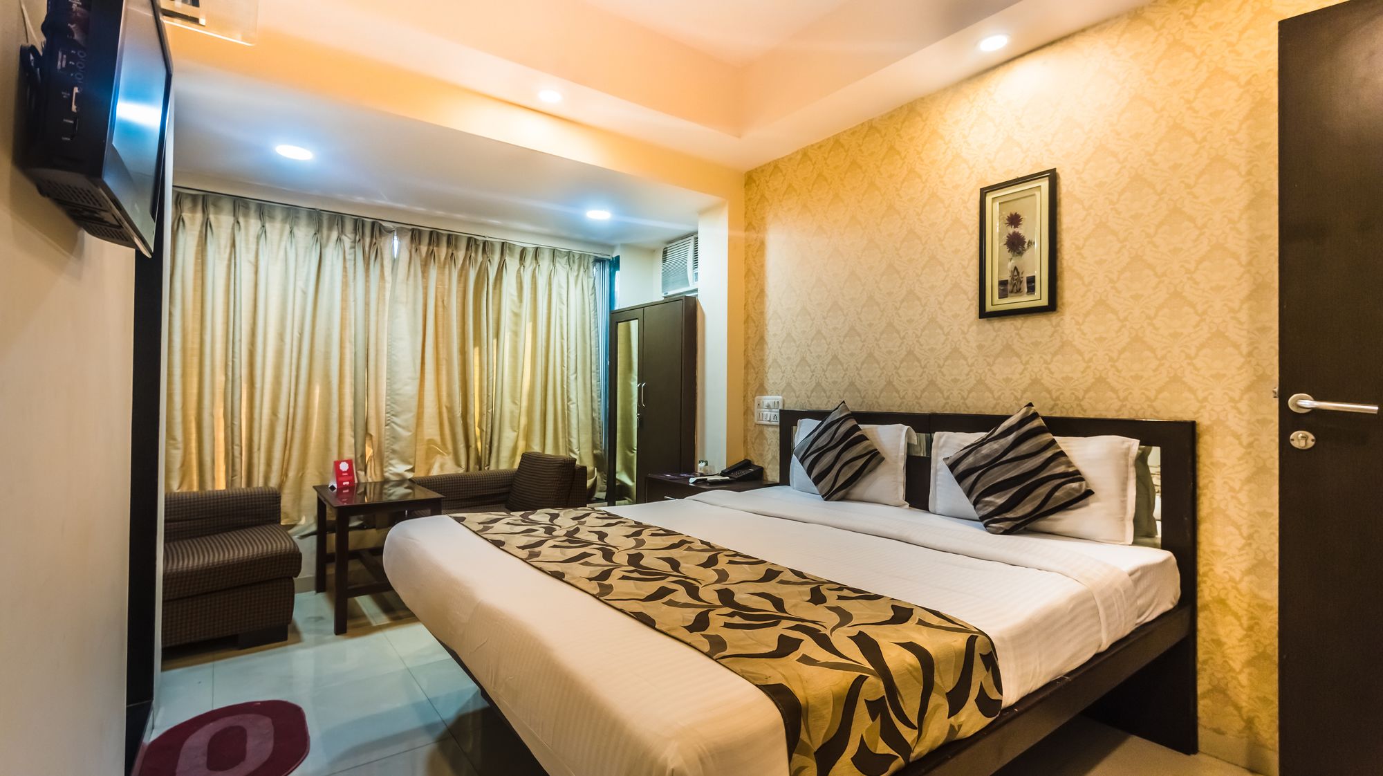 7 Flags International by OYO Rooms