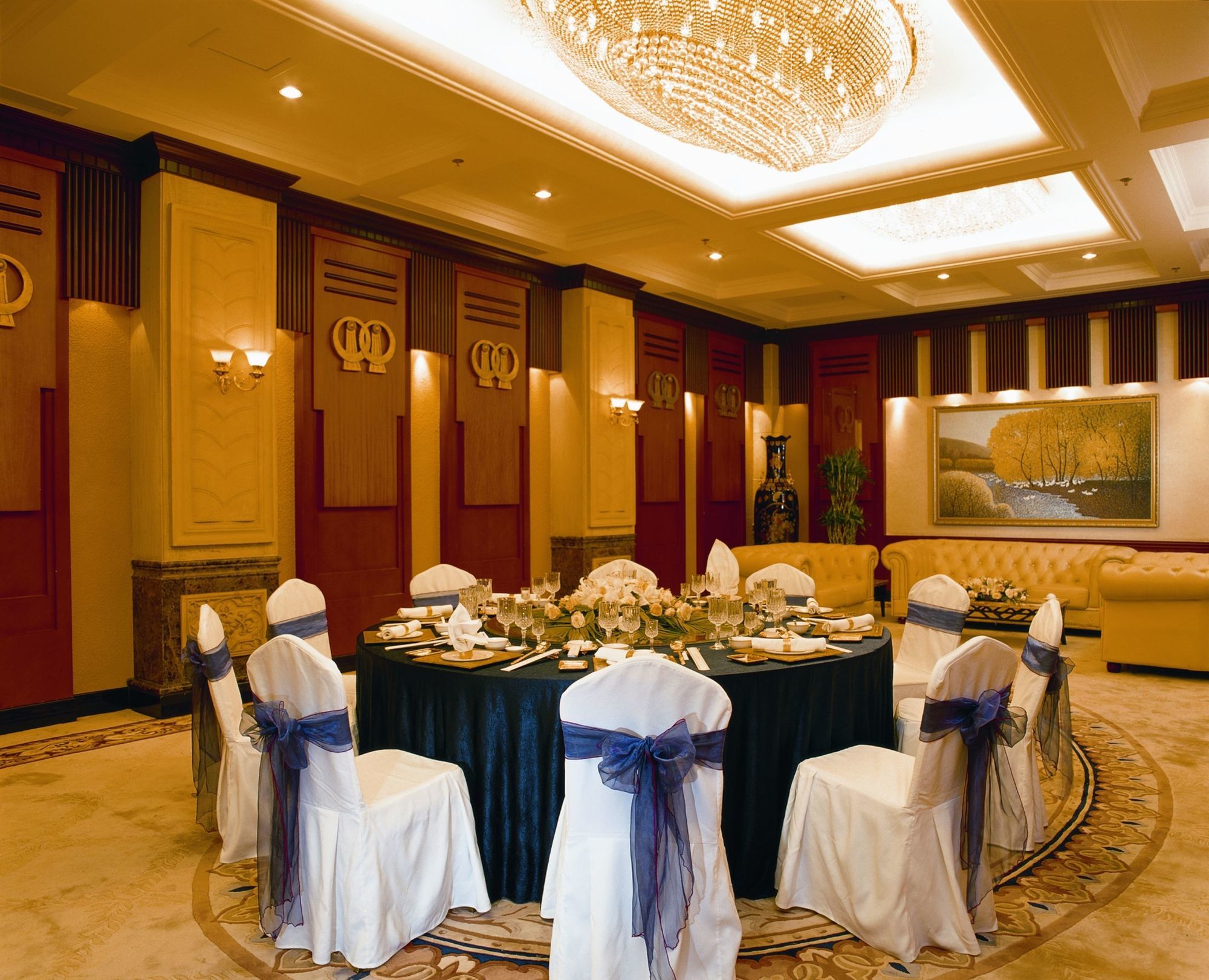 Fragrant Hill Empark Hotel