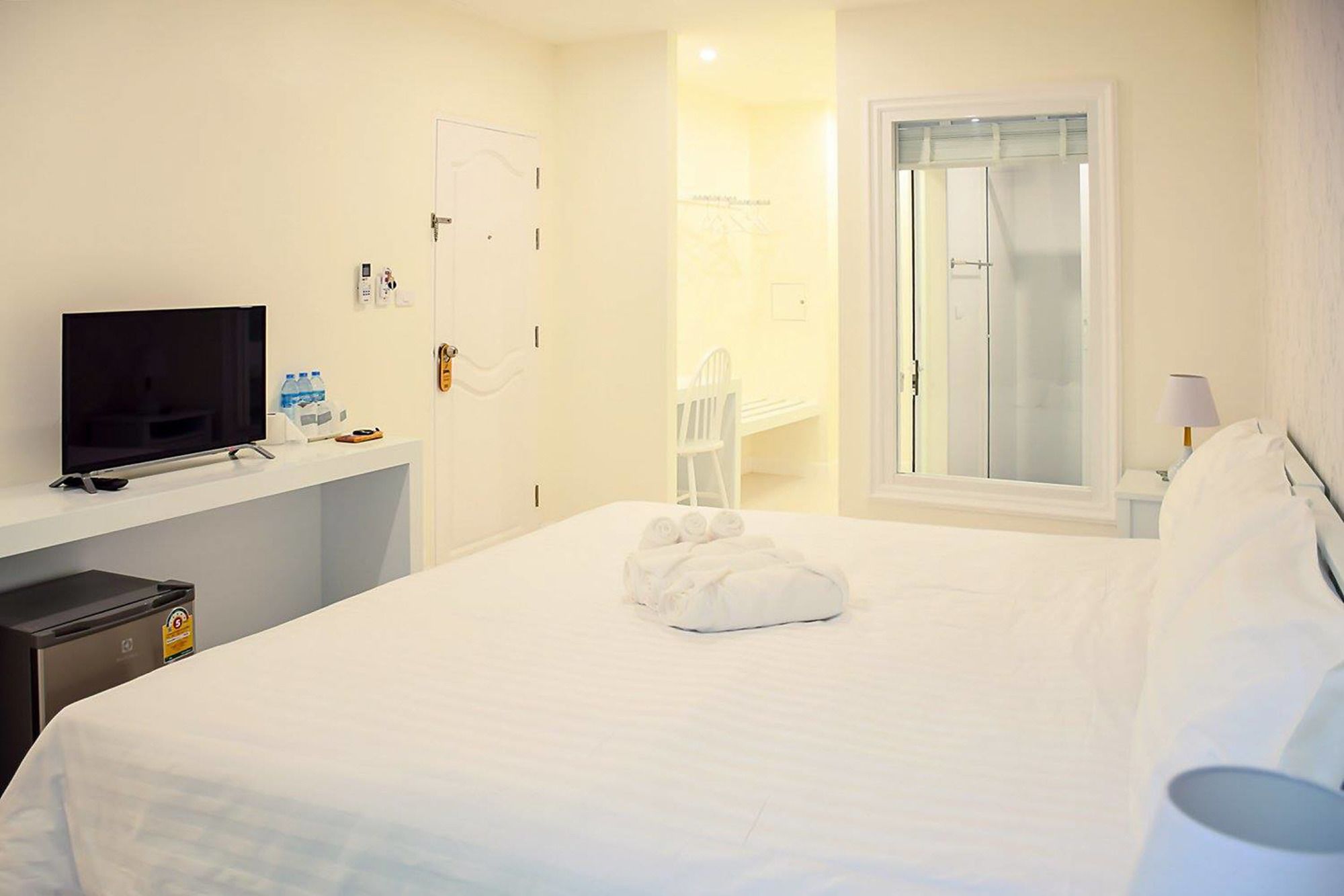 Shunli Hostel